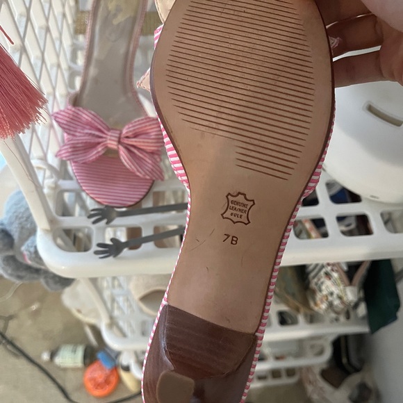 Tabolts pink and white striped kitten heel pumps with bow - Picture 2 of 5